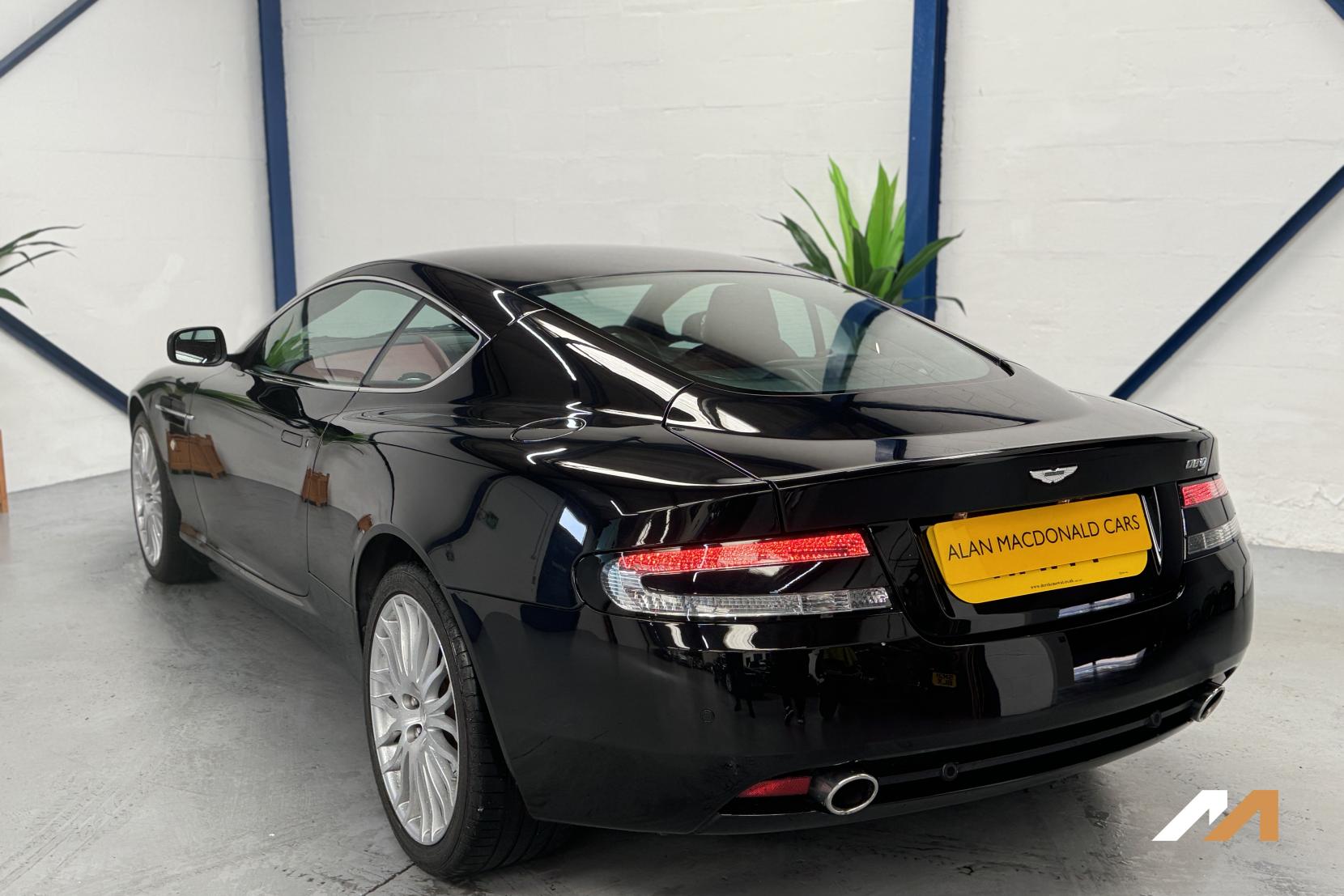 Aston Martin DB9 6.0 Coupe (2003 - 2008)