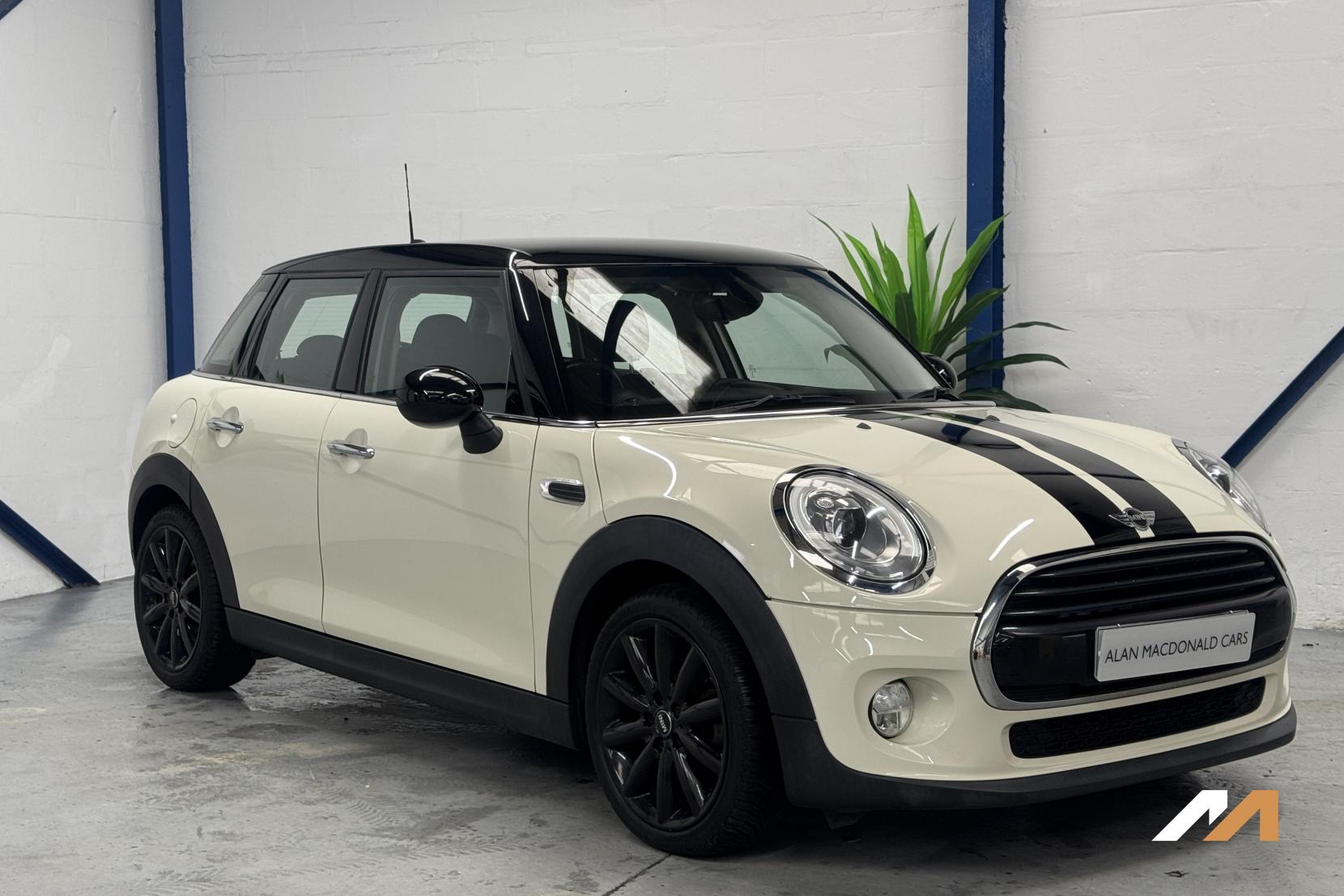 MINI Hatch 1.5 Cooper Hatchback 5dr Petrol Steptronic Euro 6 (s/s) (136 ps)
