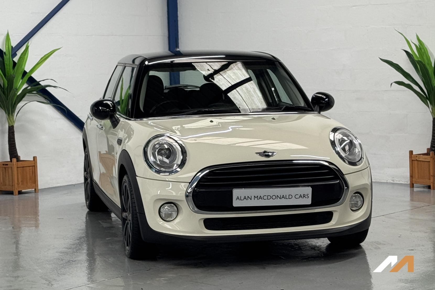 MINI Hatch 1.5 Cooper Hatchback 5dr Petrol Steptronic Euro 6 (s/s) (136 ps)