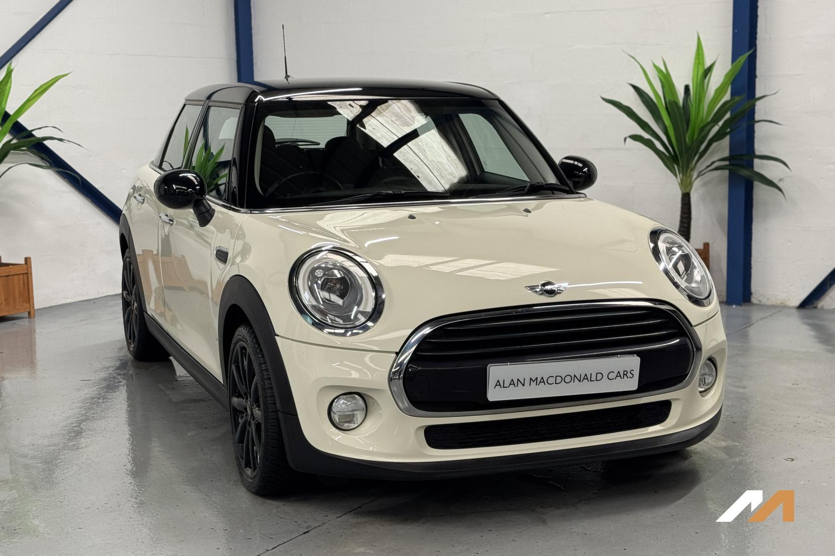 MINI Hatch 1.5 Cooper Hatchback 5dr Petrol Steptronic Euro 6 (s/s) (136 ps)