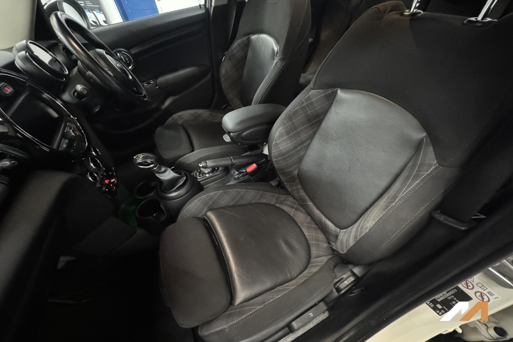 MINI Hatch 1.5 Cooper Hatchback 5dr Petrol Steptronic Euro 6 (s/s) (136 ps)