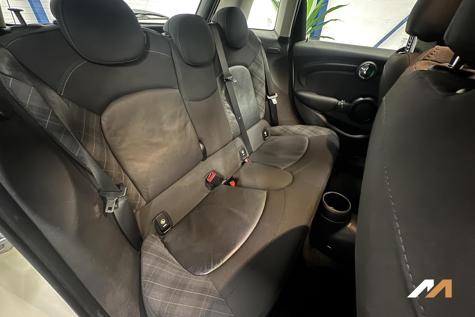 MINI Hatch 1.5 Cooper Hatchback 5dr Petrol Steptronic Euro 6 (s/s) (136 ps)