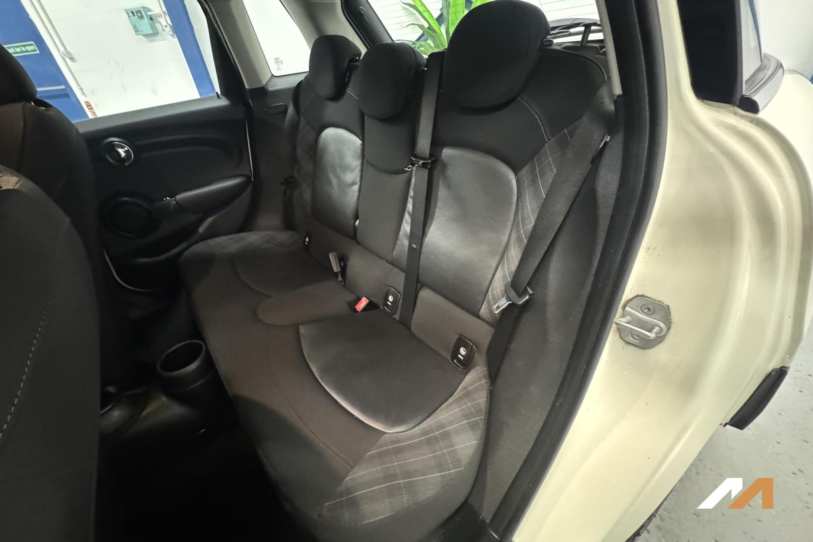 MINI Hatch 1.5 Cooper Hatchback 5dr Petrol Steptronic Euro 6 (s/s) (136 ps)