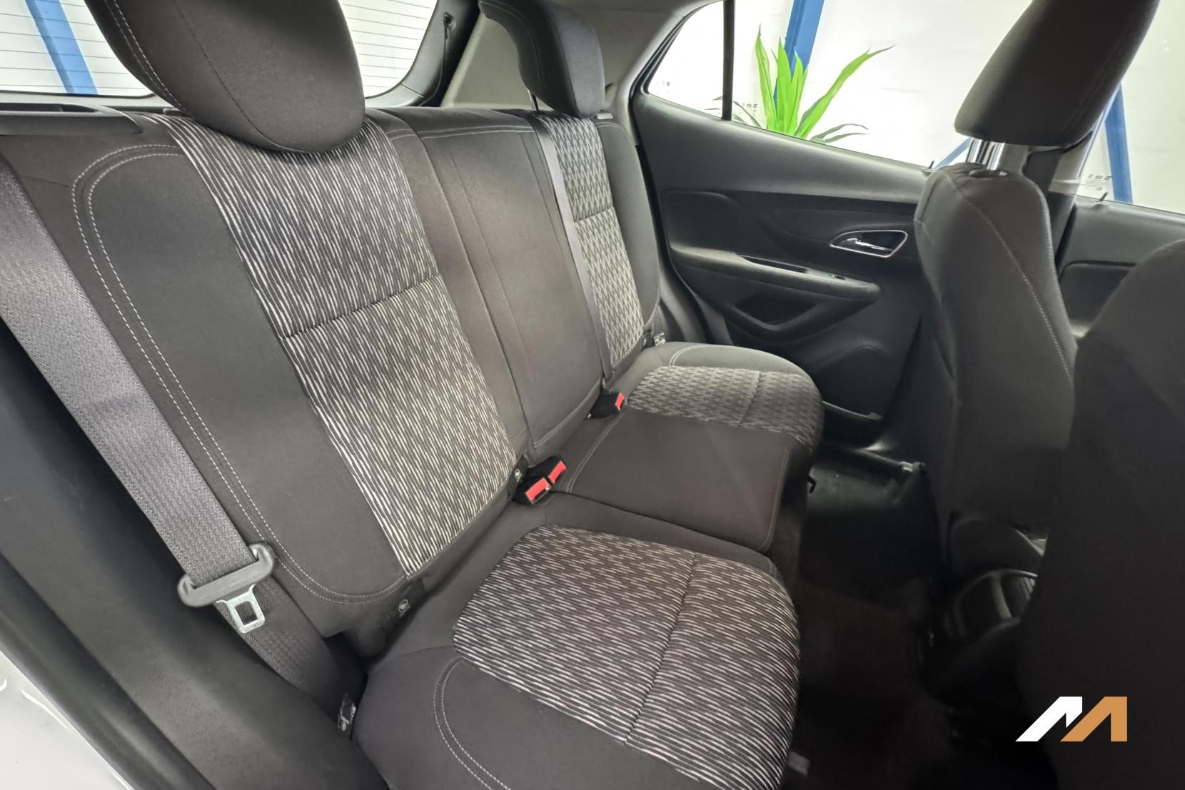 Vauxhall Mokka 1.6i Exclusiv SUV 5dr Petrol Manual 2WD Euro 6 (s/s) (115 ps)