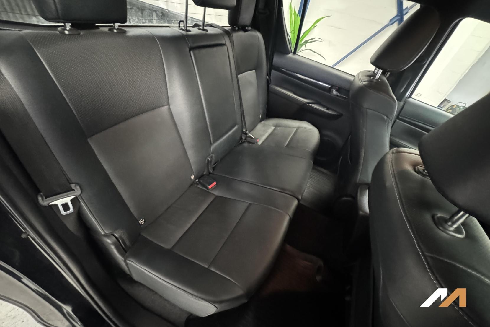 Toyota Hilux 2.4 Invincible X Pickup (2016 - 2020)
