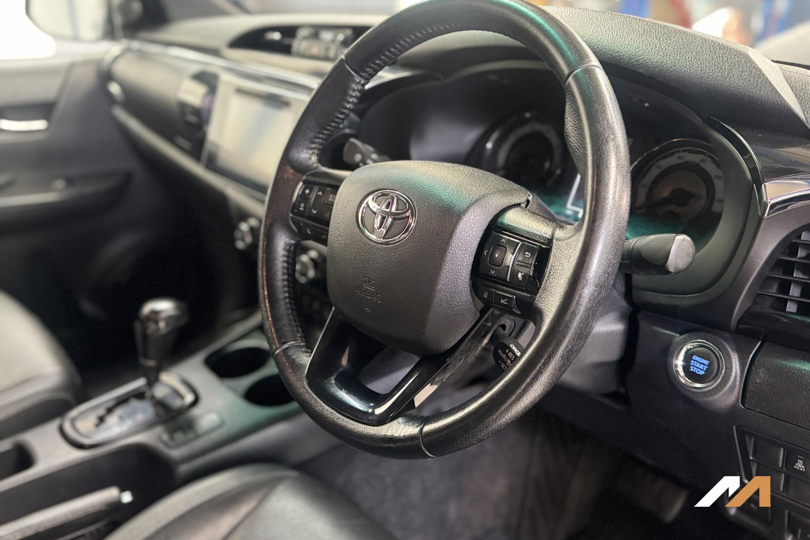 Toyota Hilux 2.4 Invincible X Pickup (2016 - 2020)