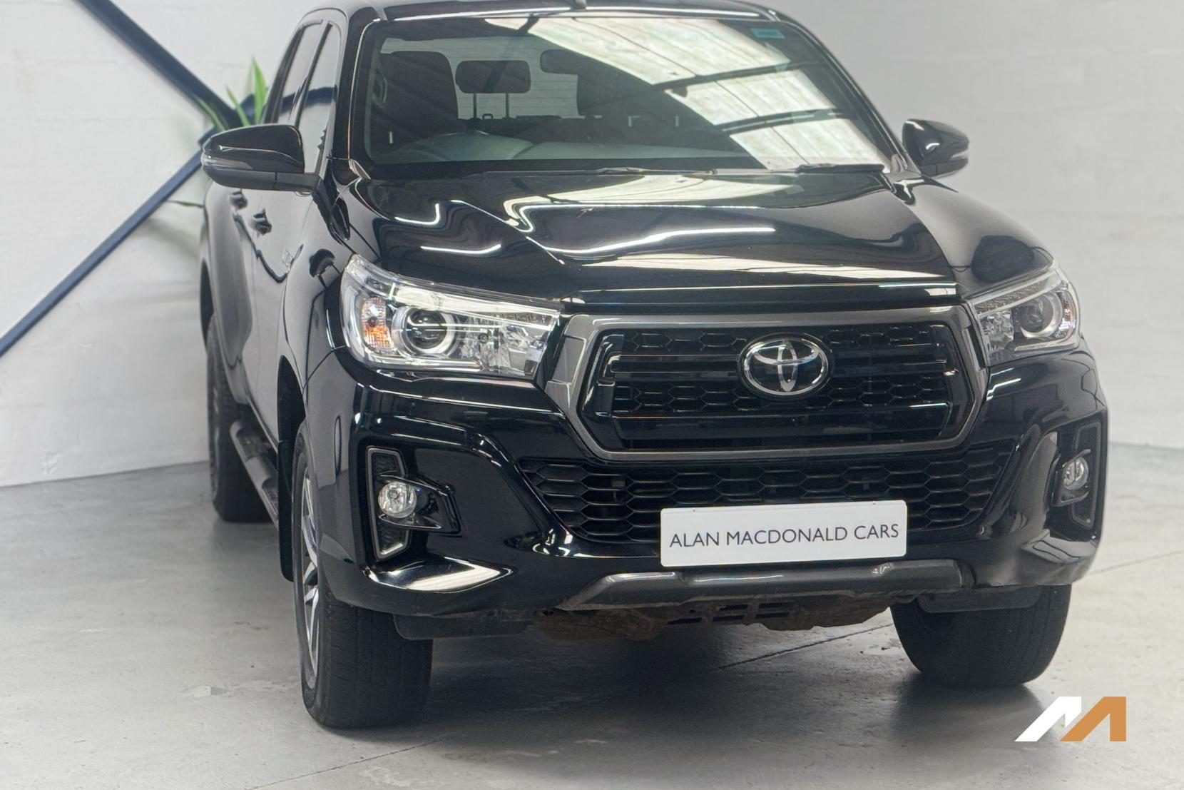 Toyota Hilux 2.4 Invincible X Pickup (2016 - 2020)