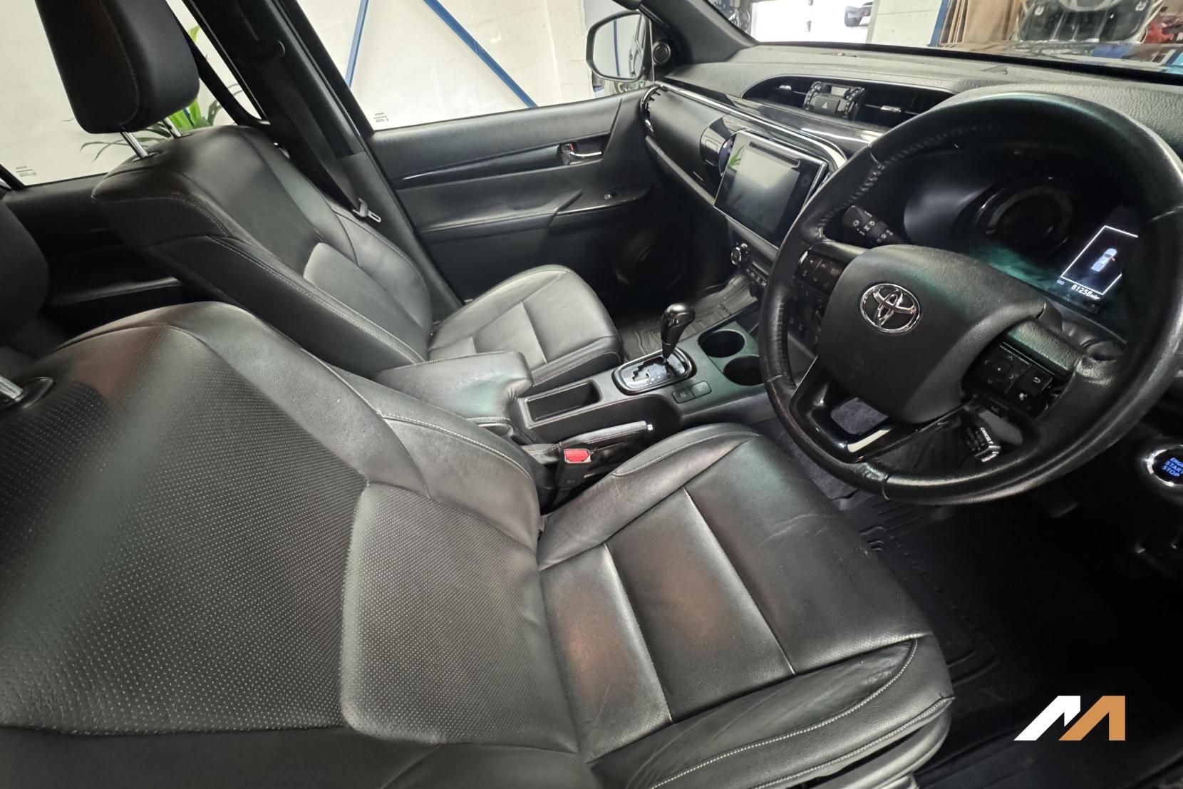 Toyota Hilux 2.4 Invincible X Pickup (2016 - 2020)