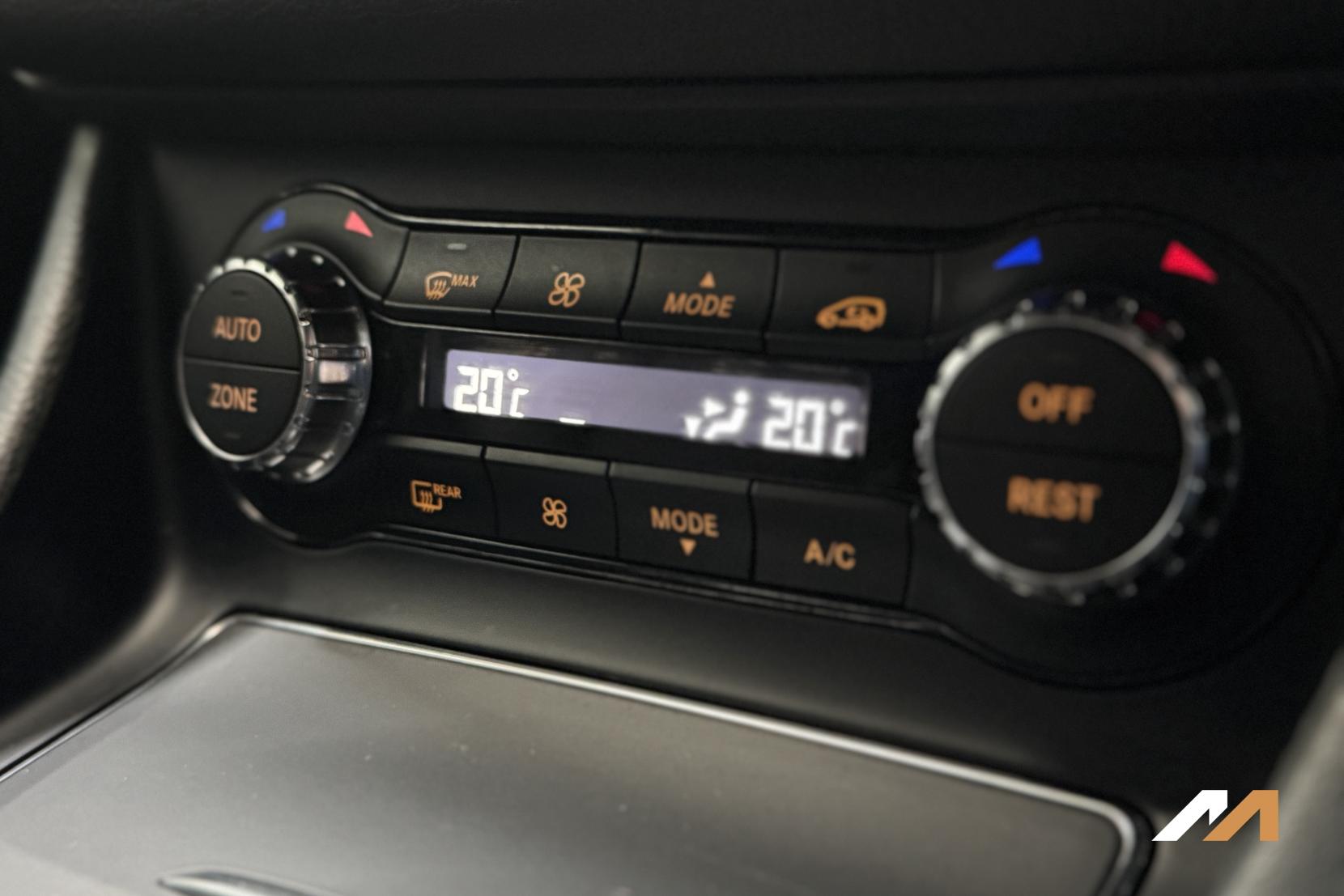 Mercedes-Benz GLA 1.6 GLA200 AMG Line (Executive) SUV 5dr Petrol 7G-DCT Euro 6 (s/s) (156 ps)