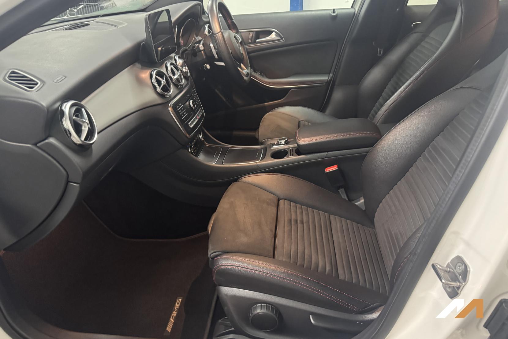 Mercedes-Benz GLA 1.6 GLA200 AMG Line (Executive) SUV 5dr Petrol 7G-DCT Euro 6 (s/s) (156 ps)