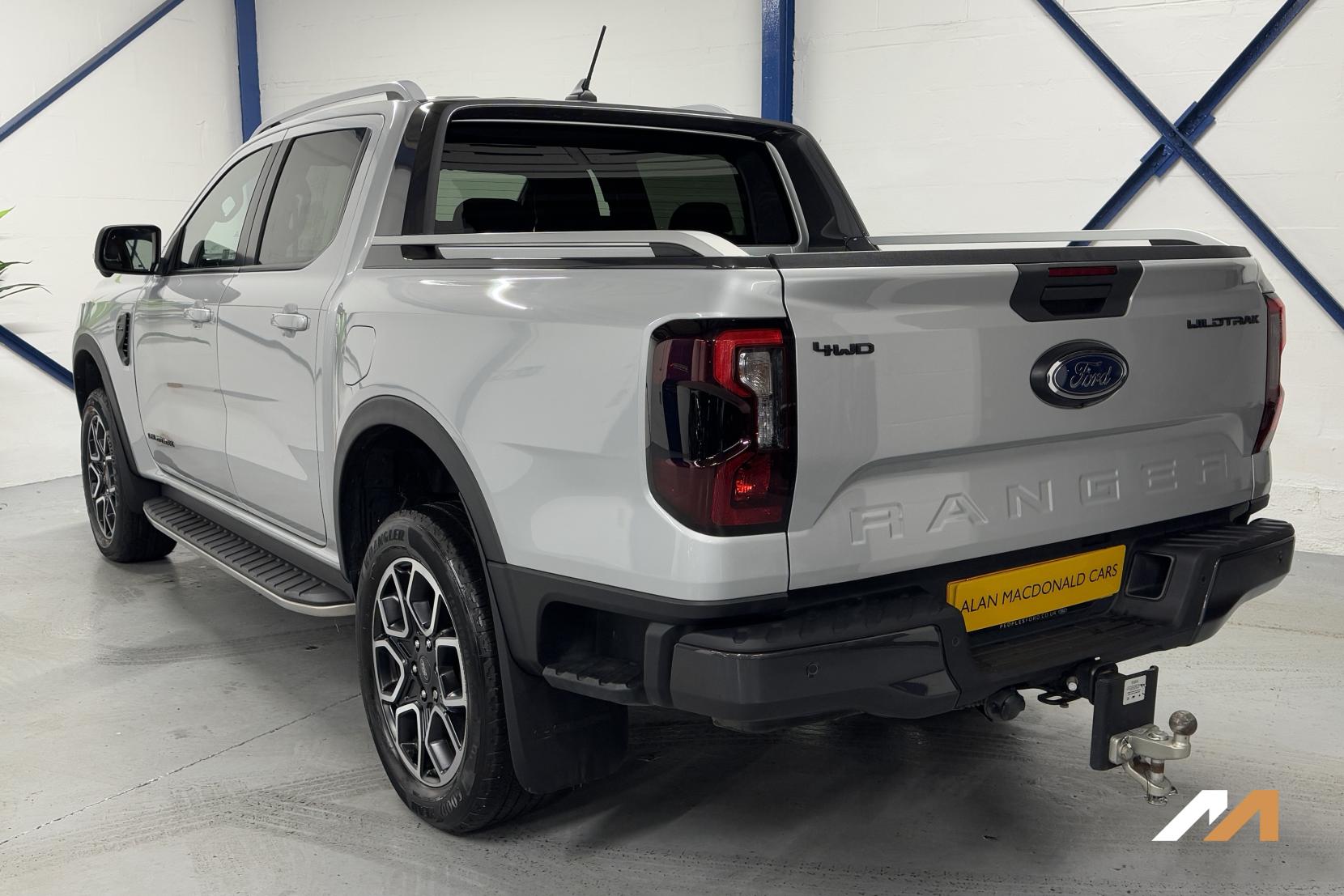 Ford Ranger 2.0 TD EcoBlue Wildtrak Pickup Double Cab 4dr Diesel Auto 4WD Euro 6 (s/s) (205 ps)