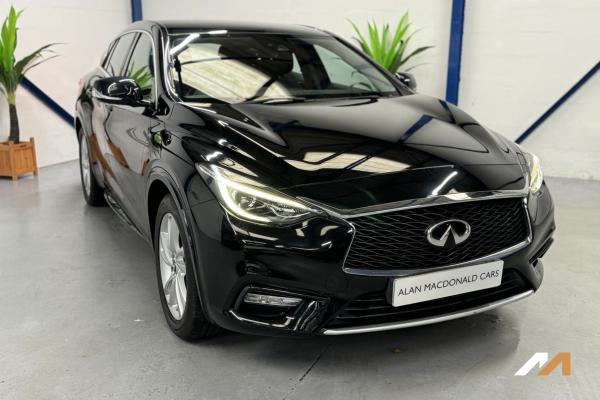 Infiniti Q30 1.5d Business Executive Hatchback 5dr Diesel Manual Euro 6 (s/s) (109 ps)