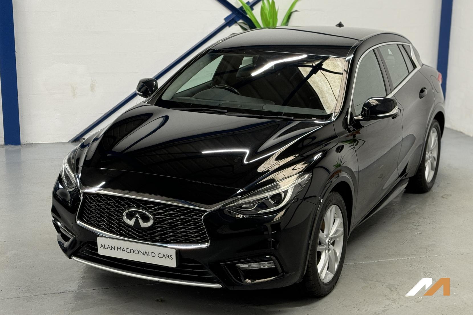 Infiniti Q30 1.5d Business Executive Hatchback 5dr Diesel Manual Euro 6 (s/s) (109 ps)