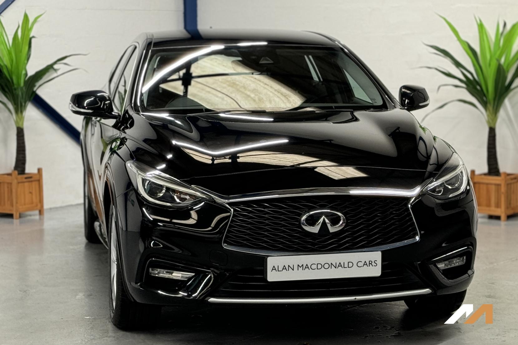 Infiniti Q30 1.5d Business Executive Hatchback 5dr Diesel Manual Euro 6 (s/s) (109 ps)