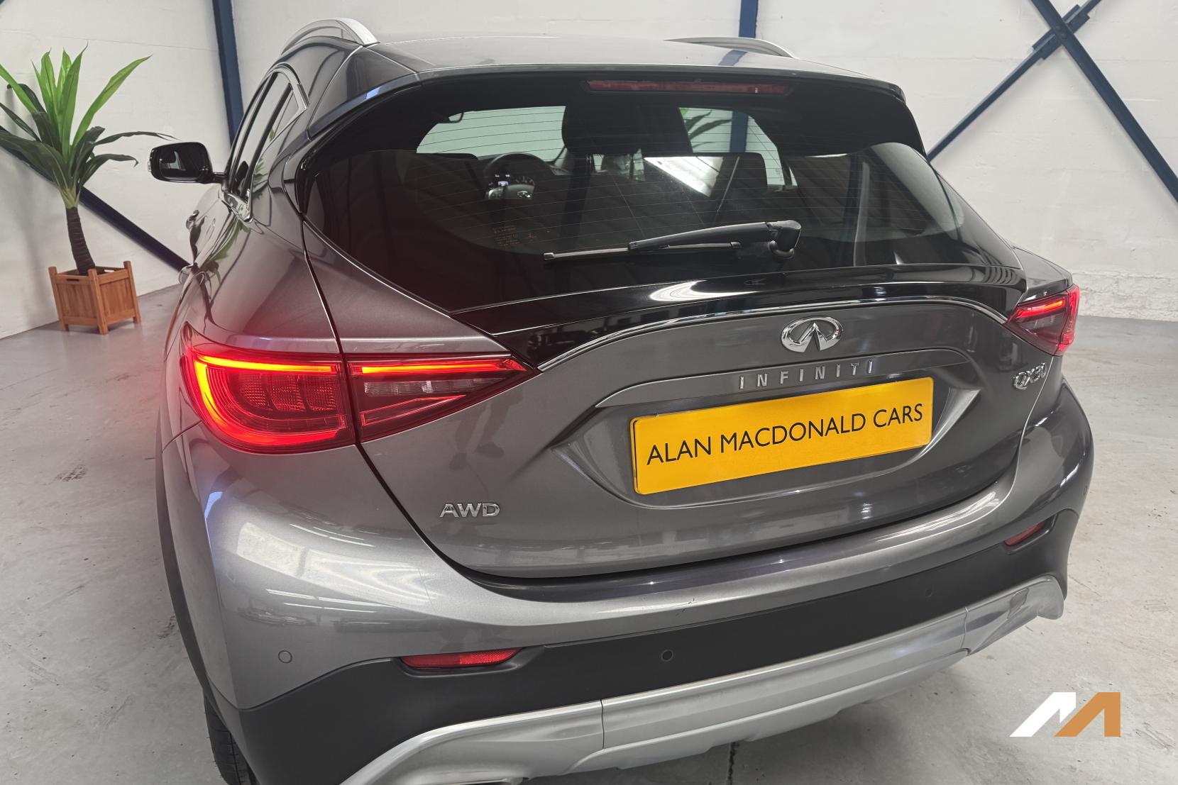 Infiniti QX30 2.2d Premium SUV 5dr Diesel DCT AWD Euro 6 (s/s) (170 ps)