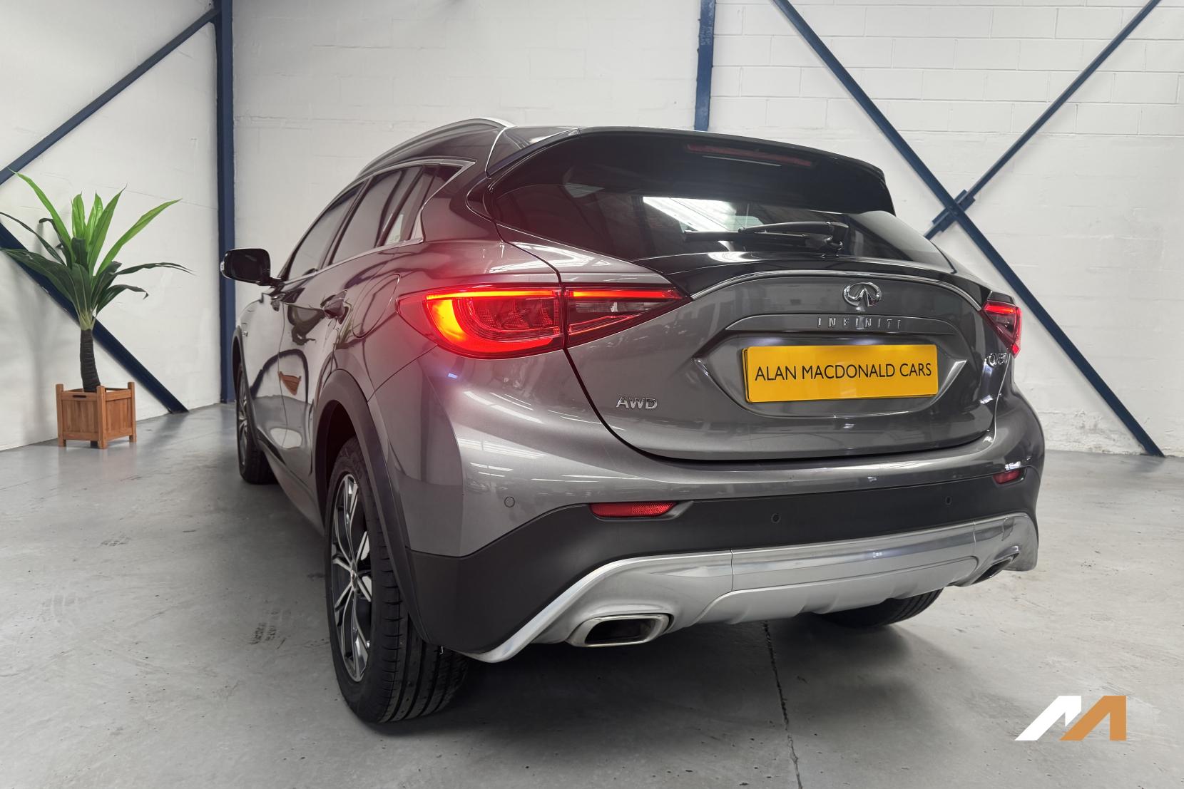 Infiniti QX30 2.2d Premium SUV 5dr Diesel DCT AWD Euro 6 (s/s) (170 ps)