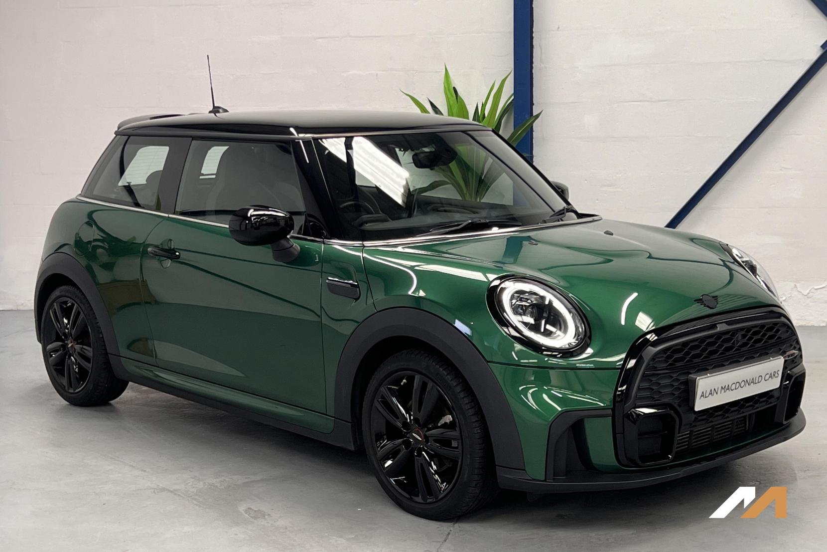 MINI Hatch 1.5 Cooper Sport Hatchback 3dr Petrol Manual Euro 6 (s/s) (136 ps)