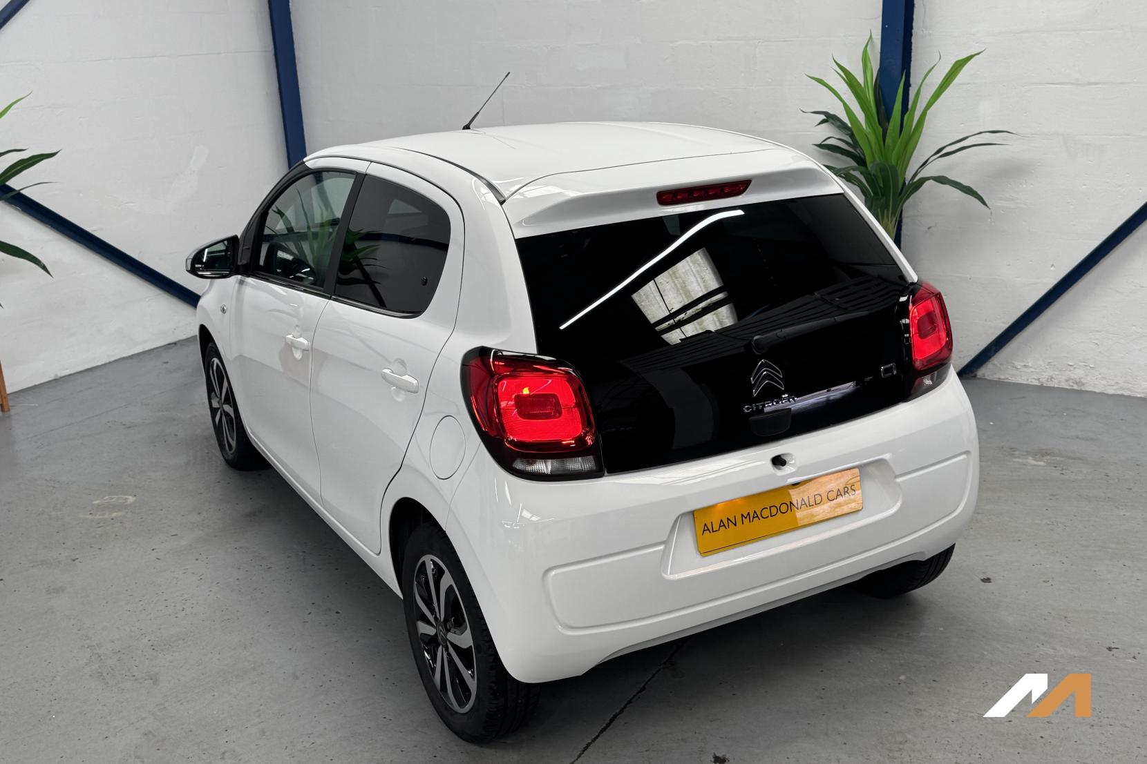 Citroen C1 1.0 VTi Shine Hatchback 5dr Petrol Manual Euro 6 (s/s) (72 ps)