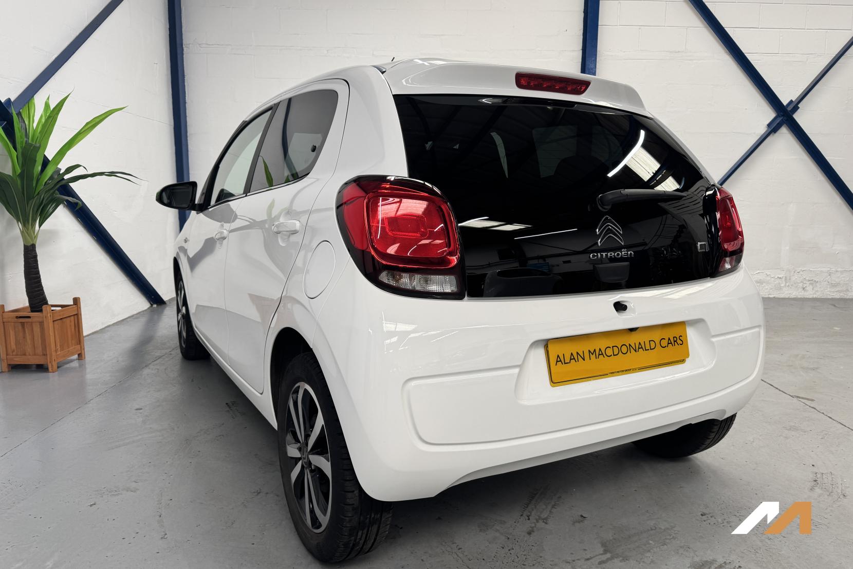 Citroen C1 1.0 VTi Shine Hatchback 5dr Petrol Manual Euro 6 (s/s) (72 ps)