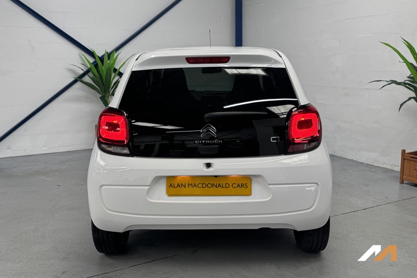Citroen C1 1.0 VTi Shine Hatchback 5dr Petrol Manual Euro 6 (s/s) (72 ps)