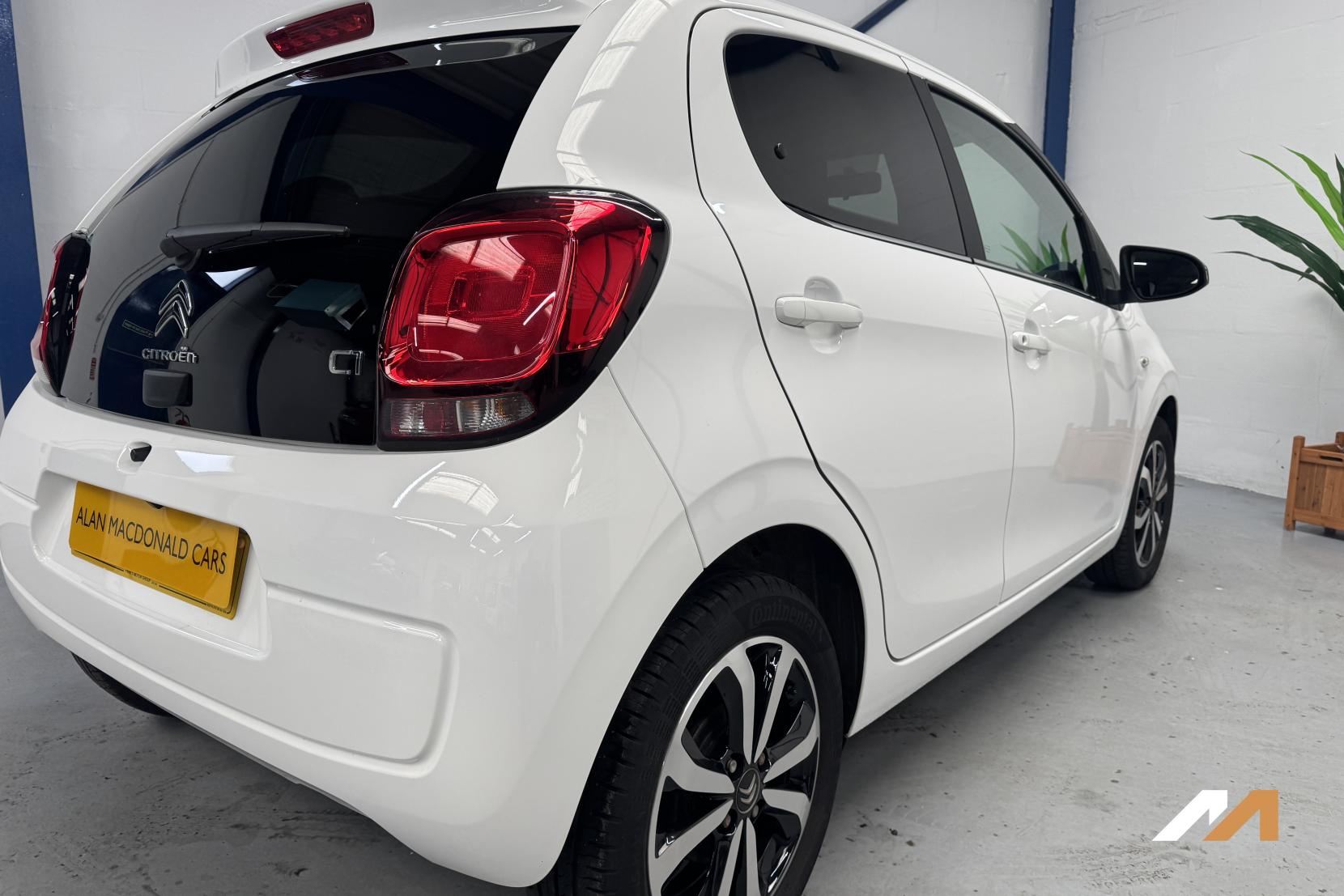 Citroen C1 1.0 VTi Shine Hatchback 5dr Petrol Manual Euro 6 (s/s) (72 ps)