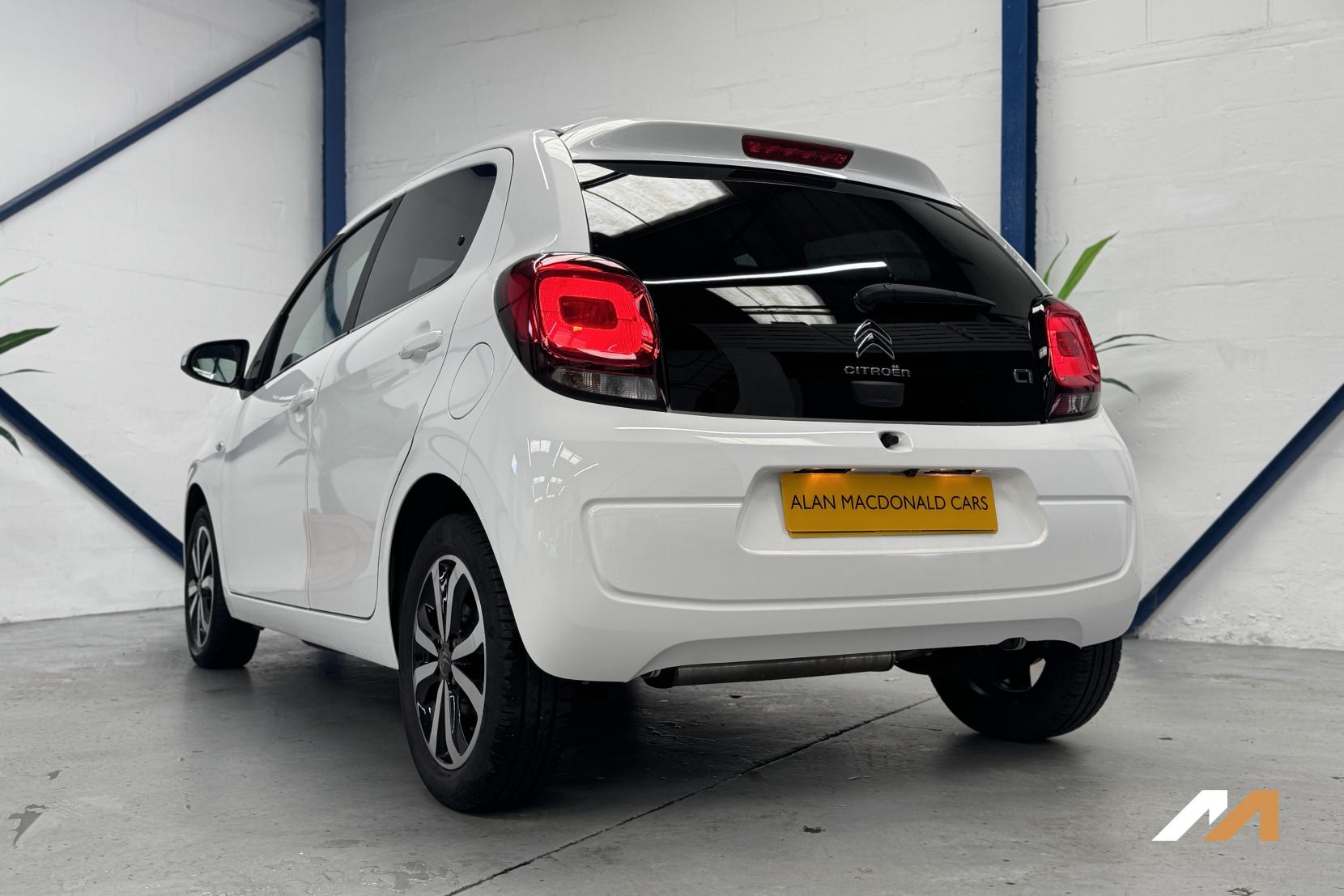 Citroen C1 1.0 VTi Shine Hatchback 5dr Petrol Manual Euro 6 (s/s) (72 ps)