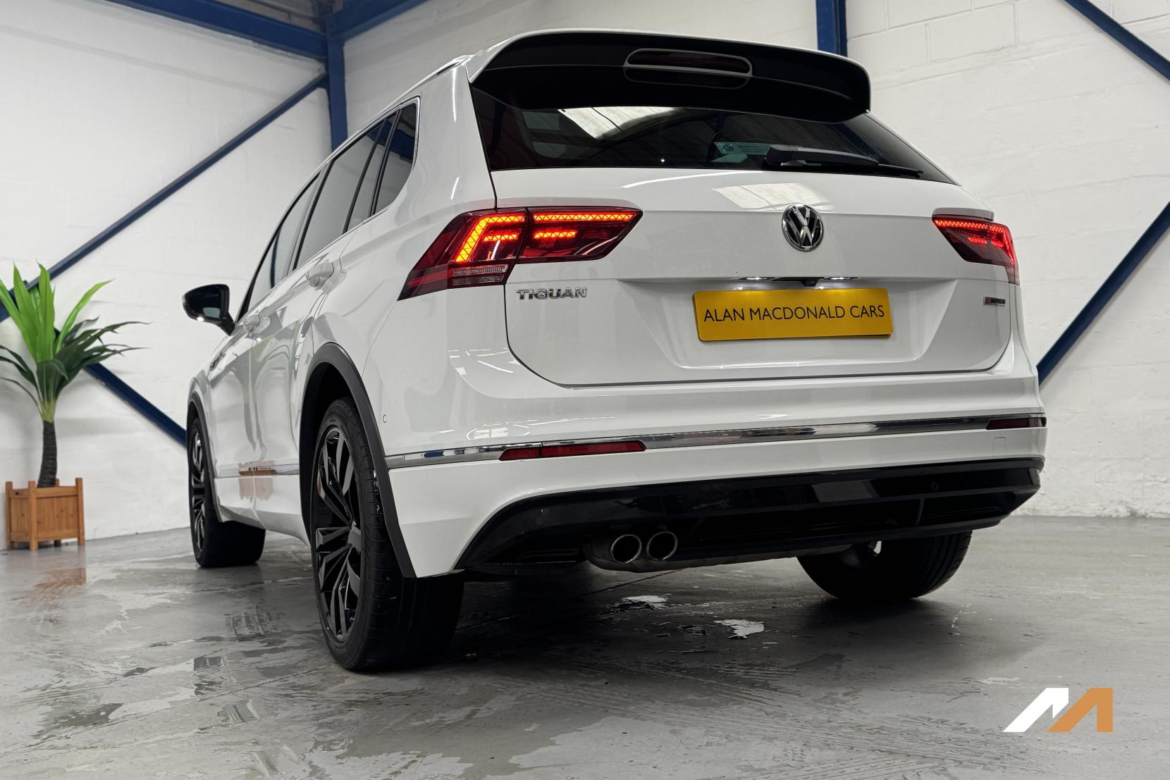 Volkswagen Tiguan 2.0 TSI R-Line SUV 5dr Petrol DSG 4Motion Euro 6 (s/s) (180 ps)