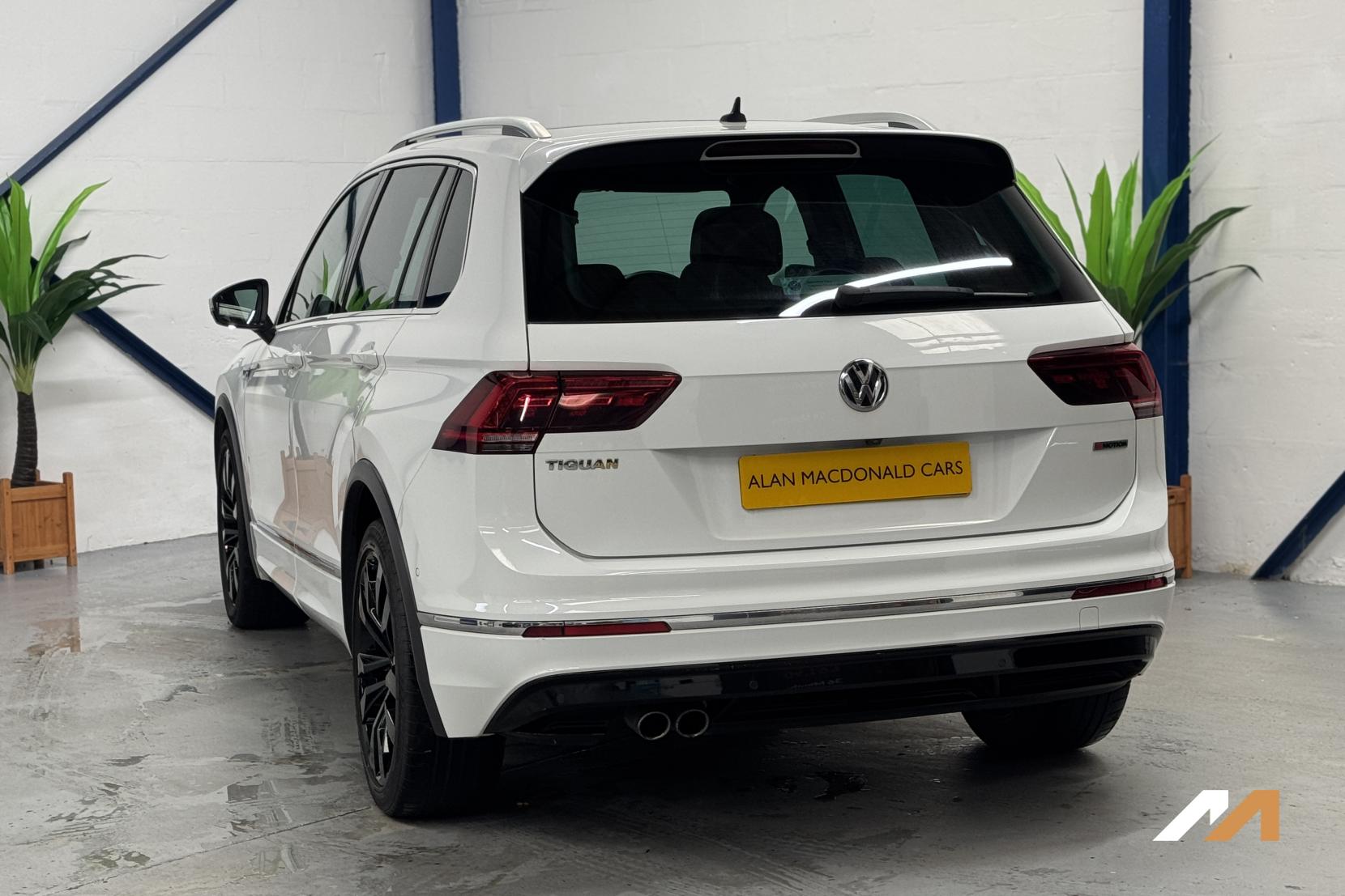 Volkswagen Tiguan 2.0 TSI R-Line SUV 5dr Petrol DSG 4Motion Euro 6 (s/s) (180 ps)