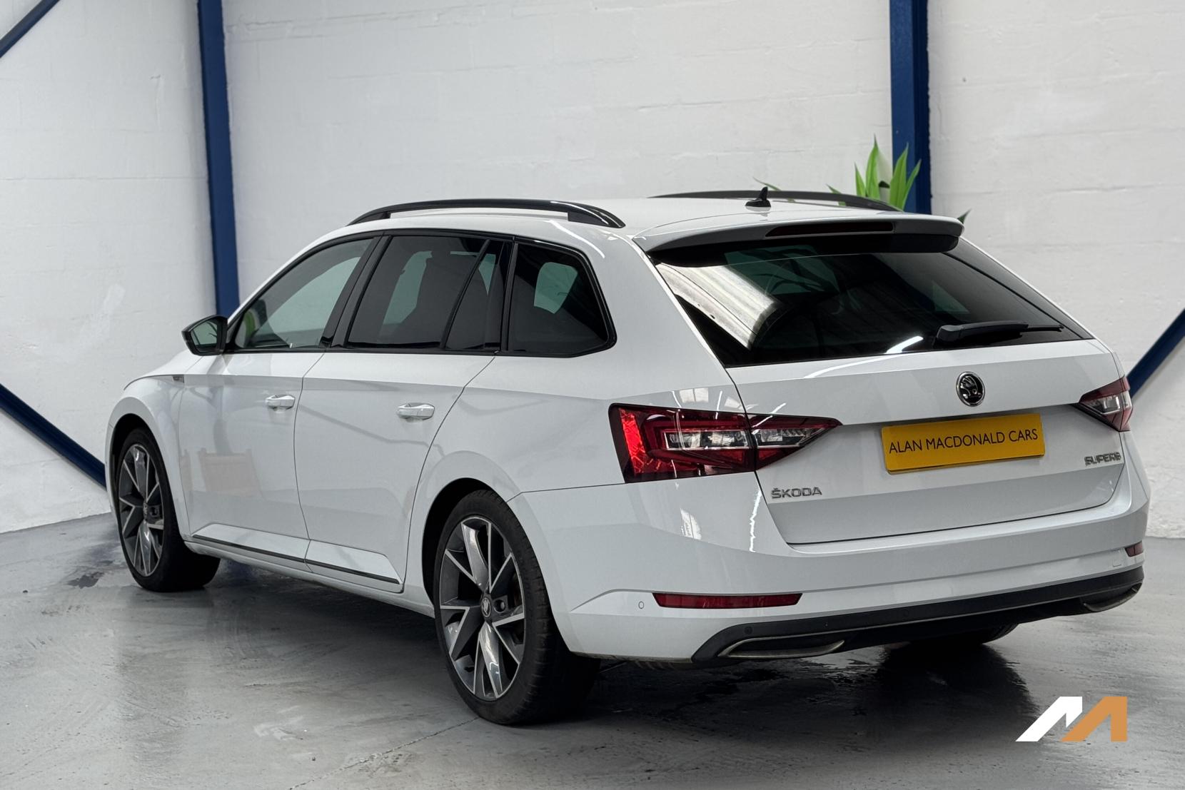 Skoda Superb 1.4 TSI ACT SportLine Estate 5dr Petrol DSG Euro 6 (s/s) (150 ps)