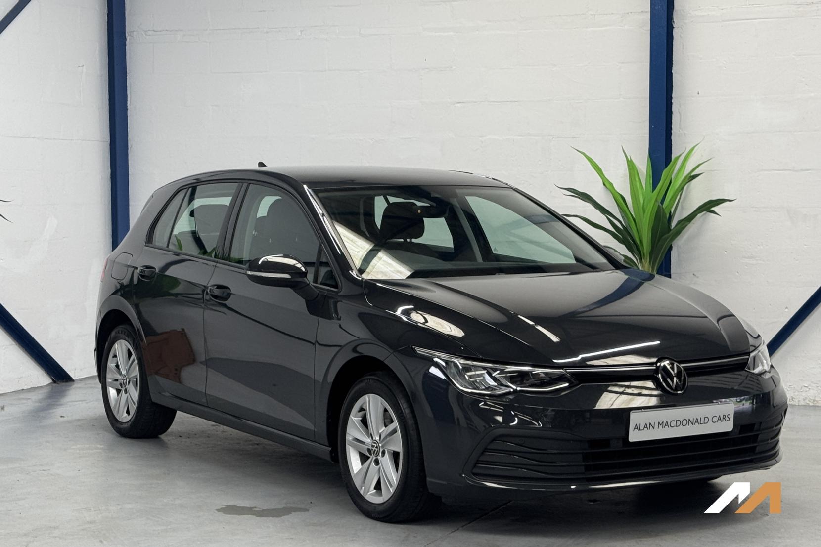Volkswagen Golf 1.5 eTSI MHEV Life Hatchback 5dr Petrol Hybrid DSG Euro 6 (s/s) (150 ps)