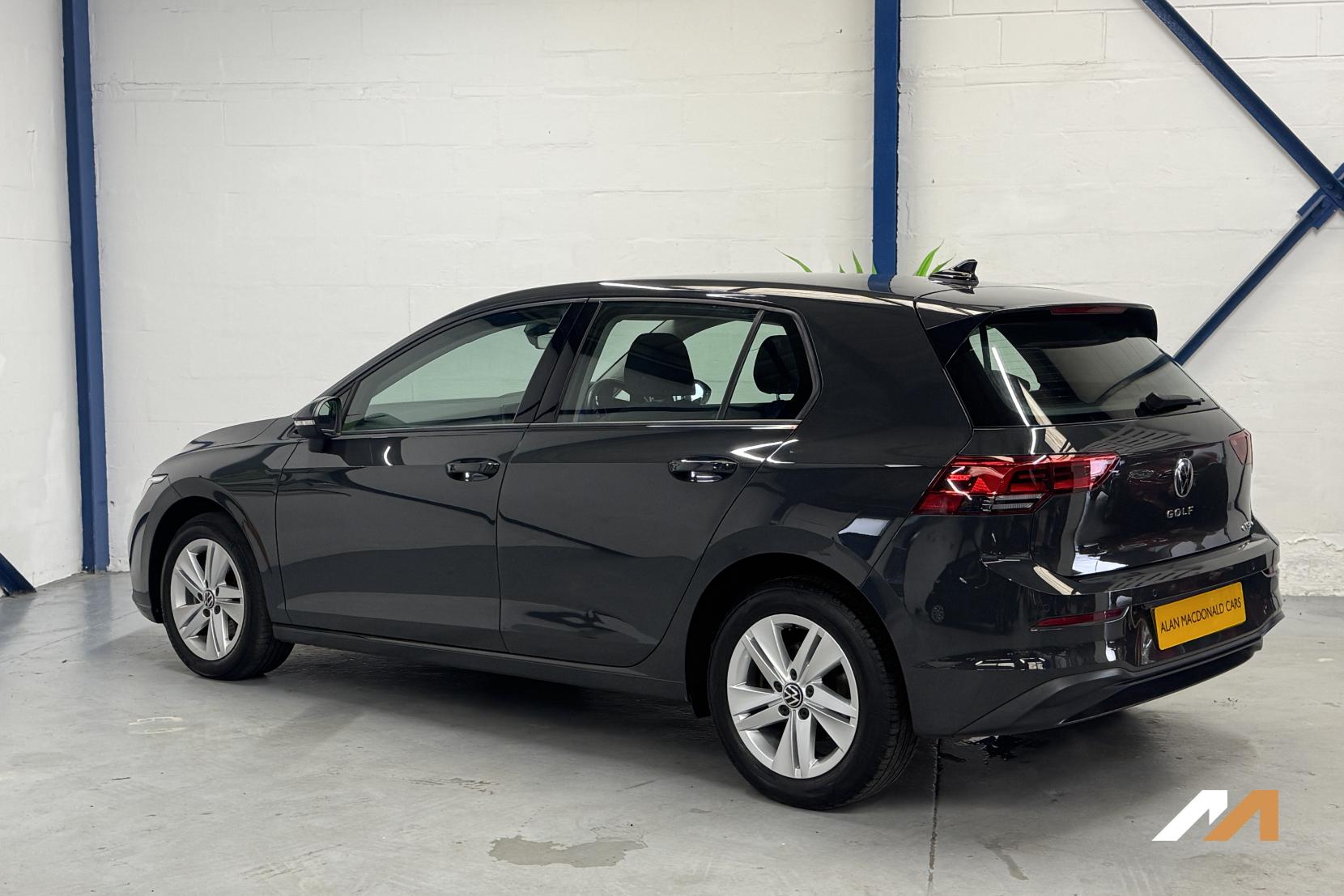 Volkswagen Golf 1.5 eTSI MHEV Life Hatchback 5dr Petrol Hybrid DSG Euro 6 (s/s) (150 ps)
