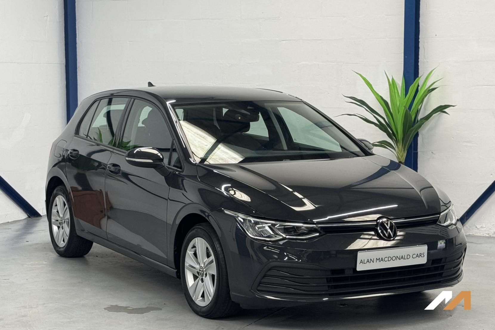 Volkswagen Golf 1.5 eTSI MHEV Life Hatchback 5dr Petrol Hybrid DSG Euro 6 (s/s) (150 ps)