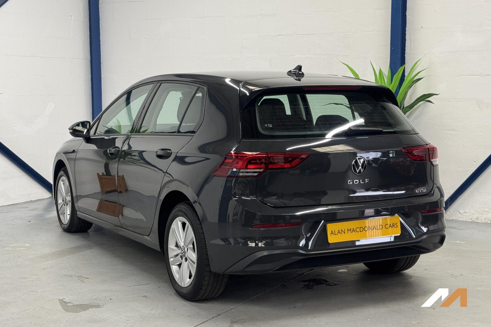 Volkswagen Golf 1.5 eTSI MHEV Life Hatchback 5dr Petrol Hybrid DSG Euro 6 (s/s) (150 ps)