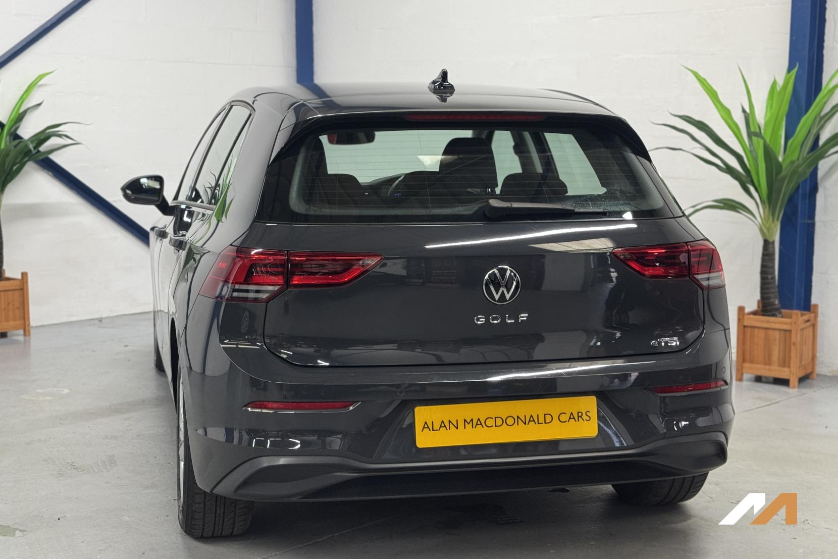 Volkswagen Golf 1.5 eTSI MHEV Life Hatchback 5dr Petrol Hybrid DSG Euro 6 (s/s) (150 ps)