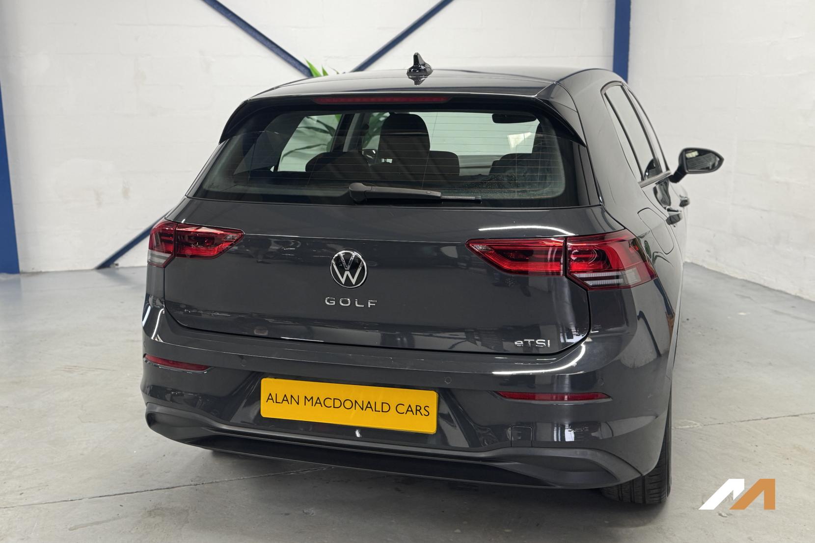 Volkswagen Golf 1.5 eTSI MHEV Life Hatchback 5dr Petrol Hybrid DSG Euro 6 (s/s) (150 ps)