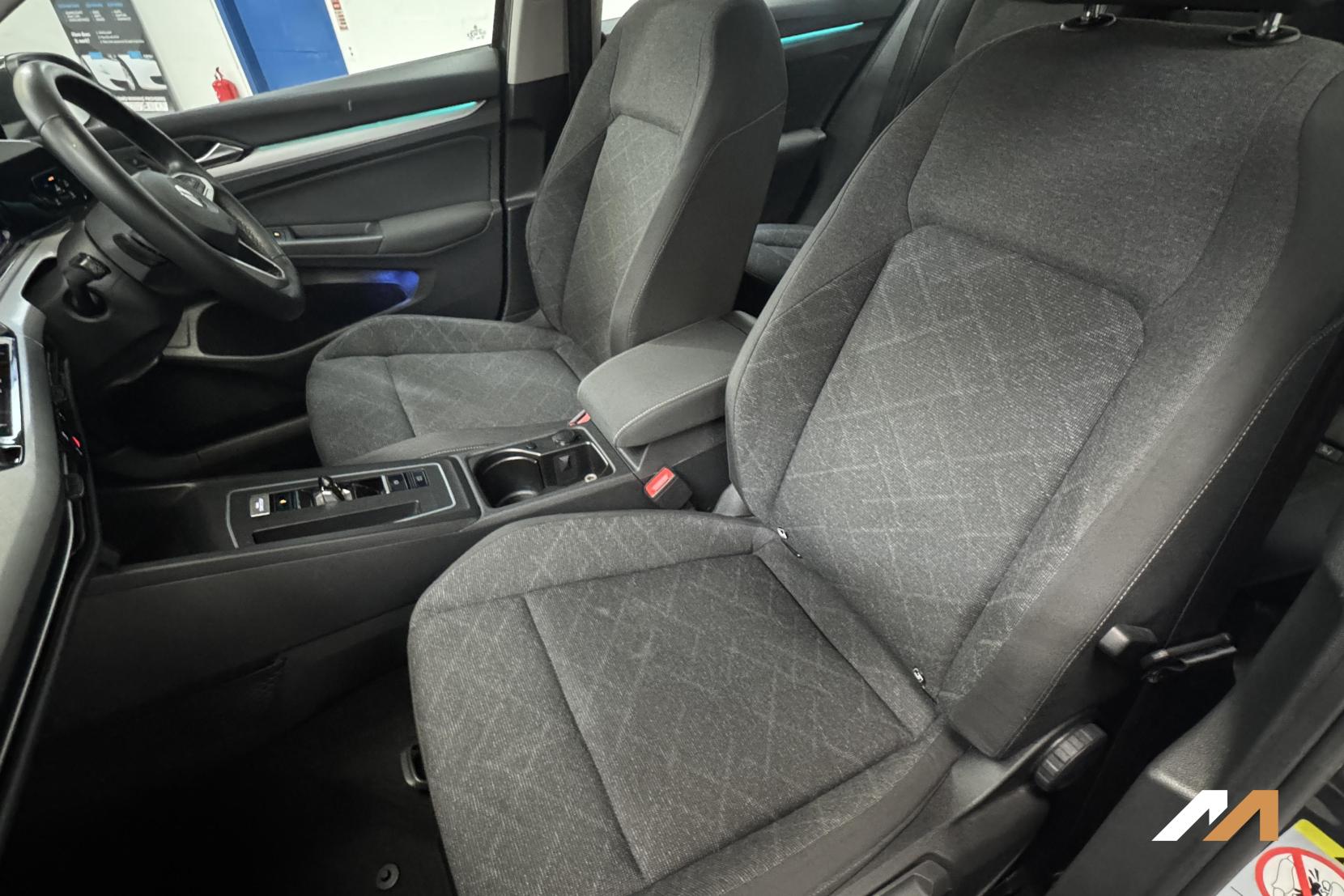 Volkswagen Golf 1.5 eTSI MHEV Life Hatchback 5dr Petrol Hybrid DSG Euro 6 (s/s) (150 ps)
