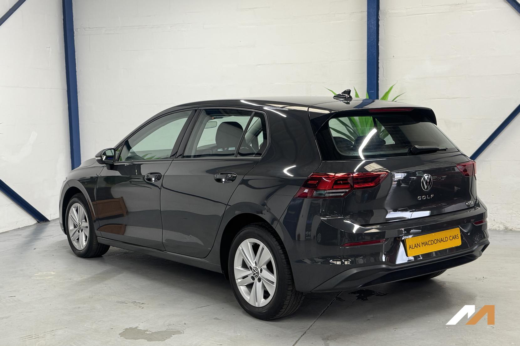 Volkswagen Golf 1.5 eTSI MHEV Life Hatchback 5dr Petrol Hybrid DSG Euro 6 (s/s) (150 ps)