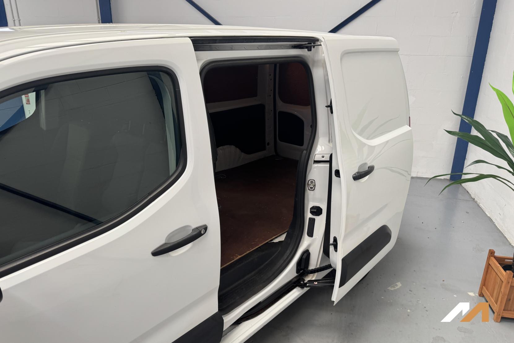 Citroen Berlingo 1.5 BlueHDi 950 Enterprise XL Panel Van 6dr Diesel Manual LWB Euro 6 (s/s) (100 ps)