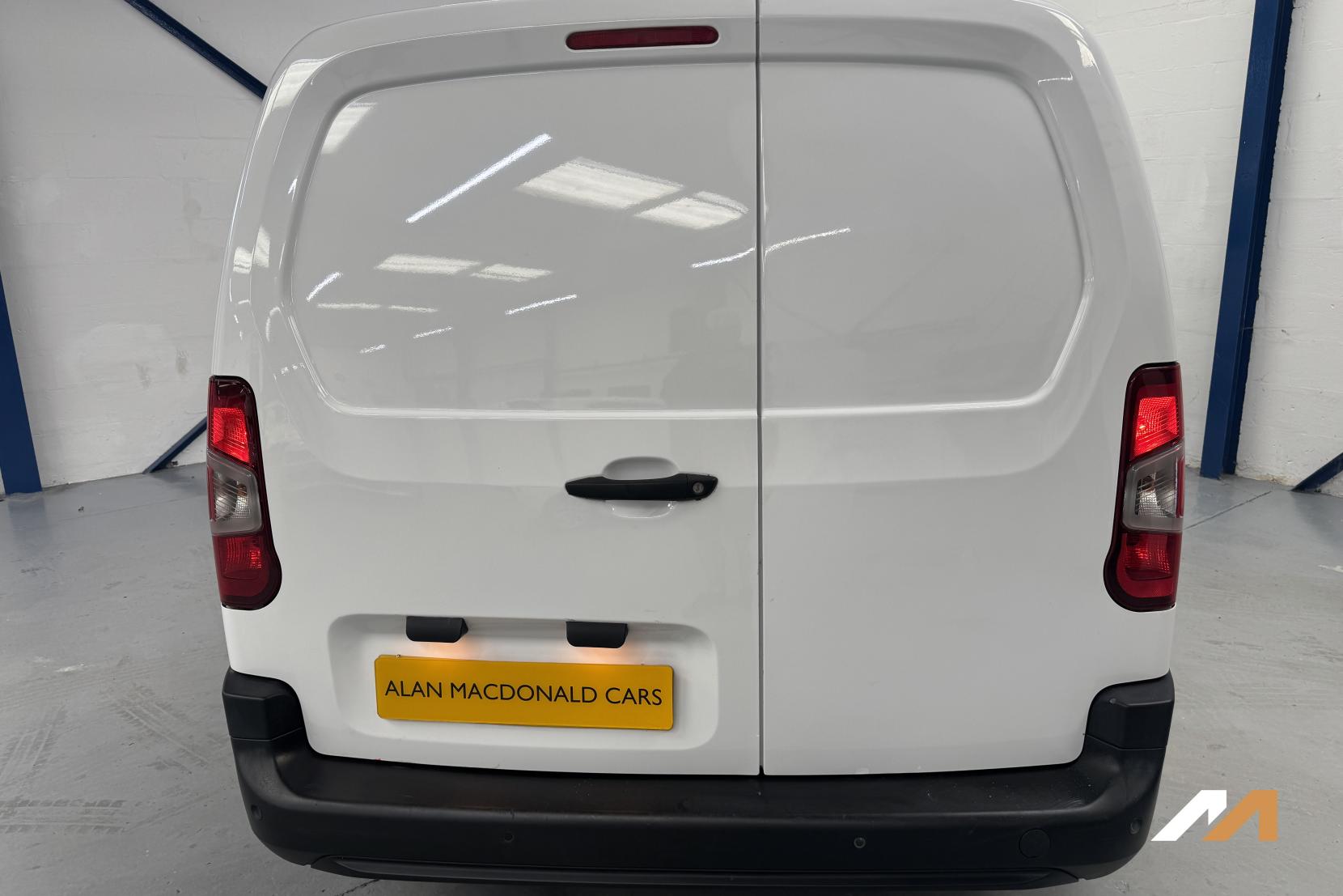 Citroen Berlingo 1.5 BlueHDi 950 Enterprise XL Panel Van 6dr Diesel Manual LWB Euro 6 (s/s) (100 ps)