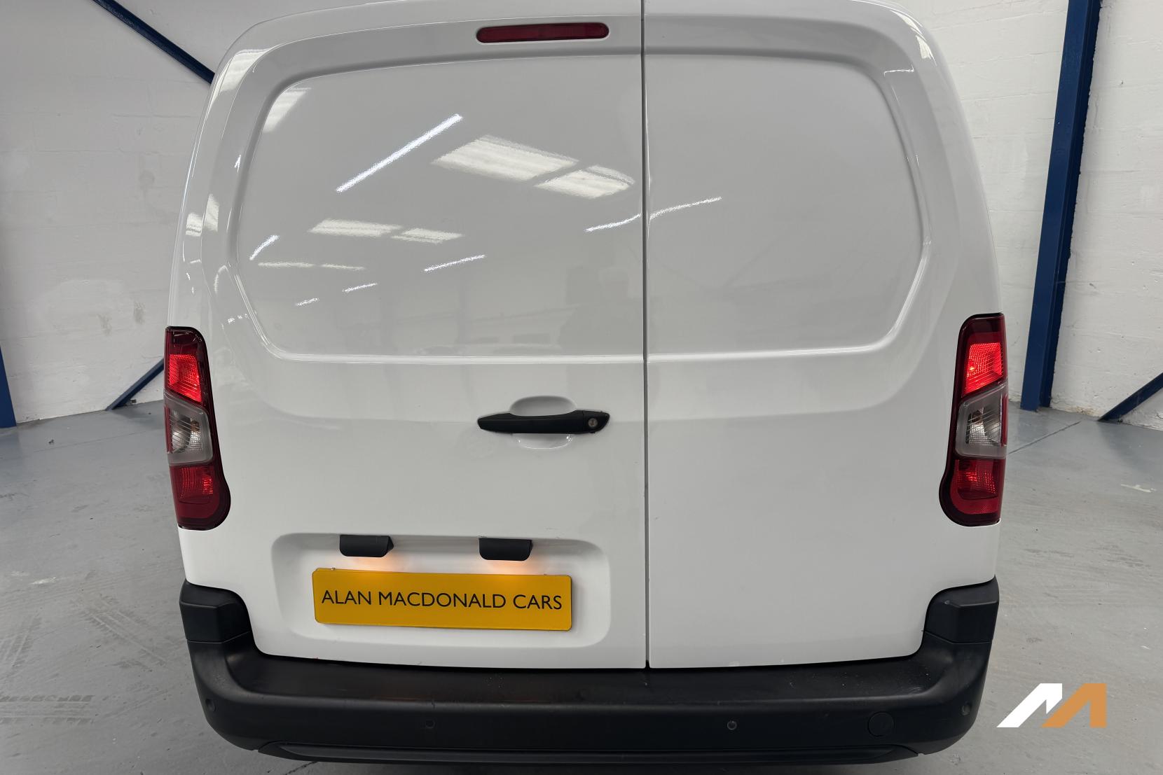 Citroen Berlingo 1.5 BlueHDi 950 Enterprise XL Panel Van 6dr Diesel Manual LWB Euro 6 (s/s) (100 ps)